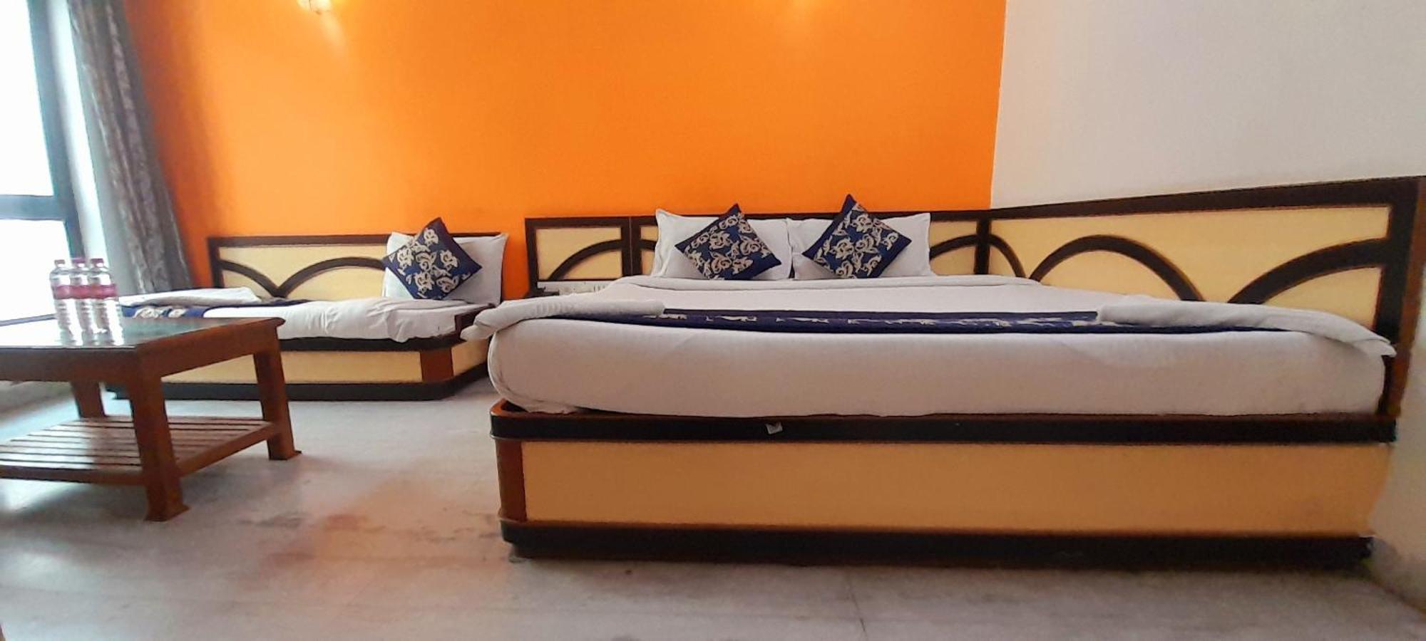 Hotel Indore Palace - Feel At Home Ширди Экстерьер фото