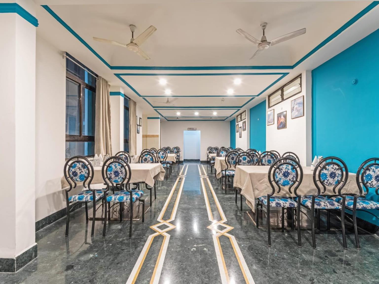 Hotel Indore Palace - Feel At Home Ширди Экстерьер фото