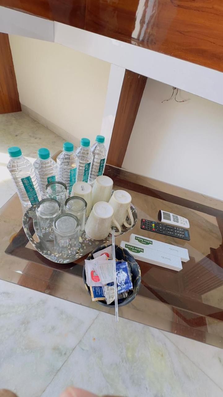 Hotel Indore Palace - Feel At Home Ширди Экстерьер фото
