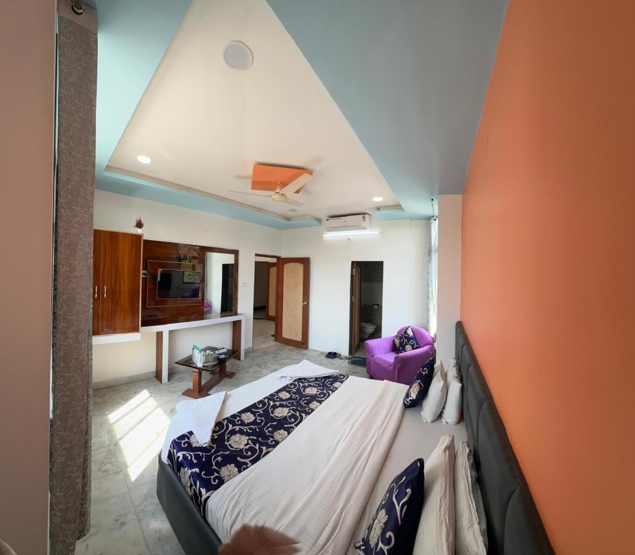 Hotel Indore Palace - Feel At Home Ширди Экстерьер фото