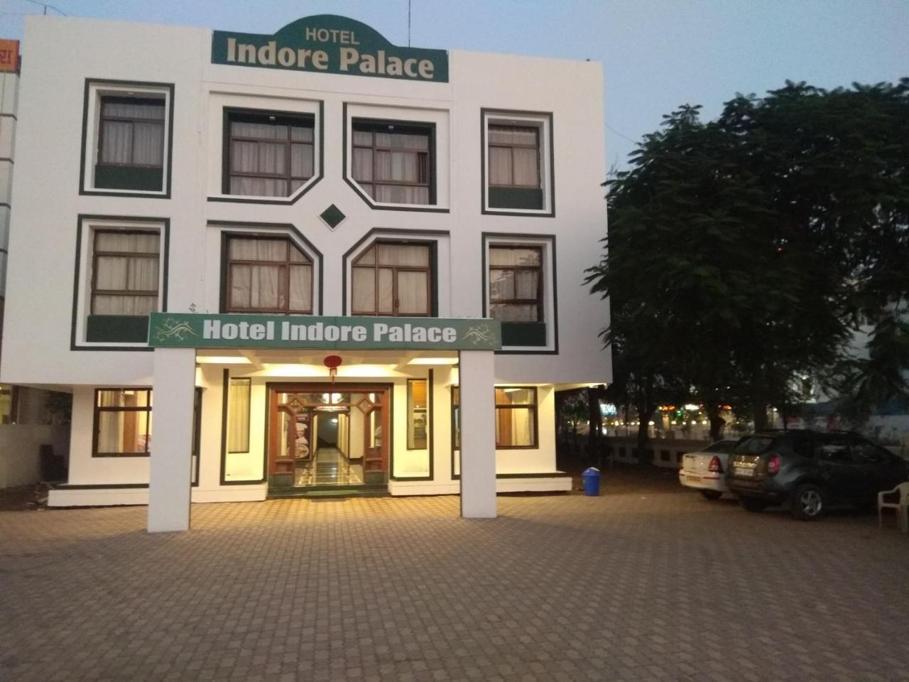 Hotel Indore Palace - Feel At Home Ширди Экстерьер фото